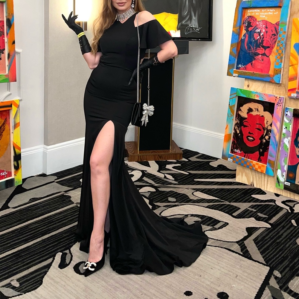 Elegant Black Evening Gown